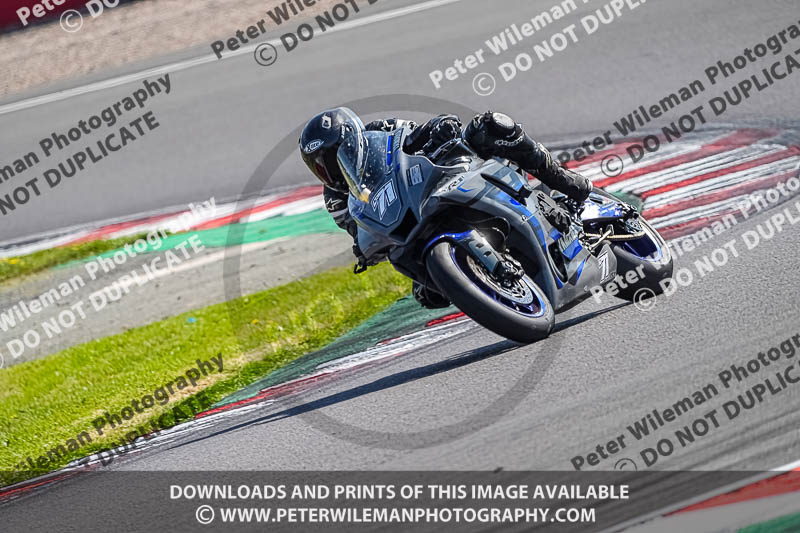 donington no limits trackday;donington park photographs;donington trackday photographs;no limits trackdays;peter wileman photography;trackday digital images;trackday photos